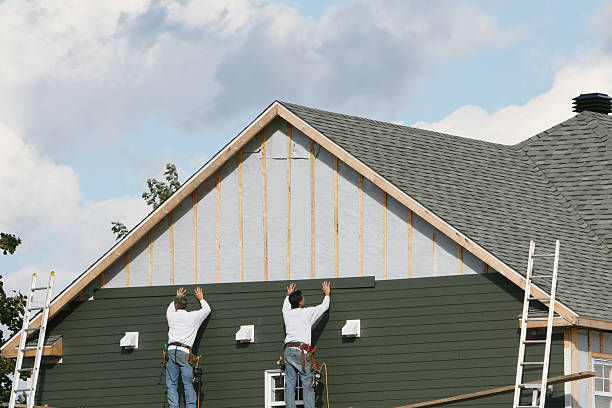 Professional Emergency Siding Repair technician working in Larkspur, CO